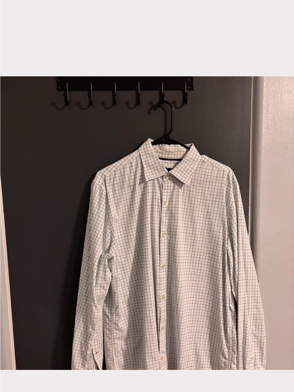 Banana Republic White Button-Up Shirt
